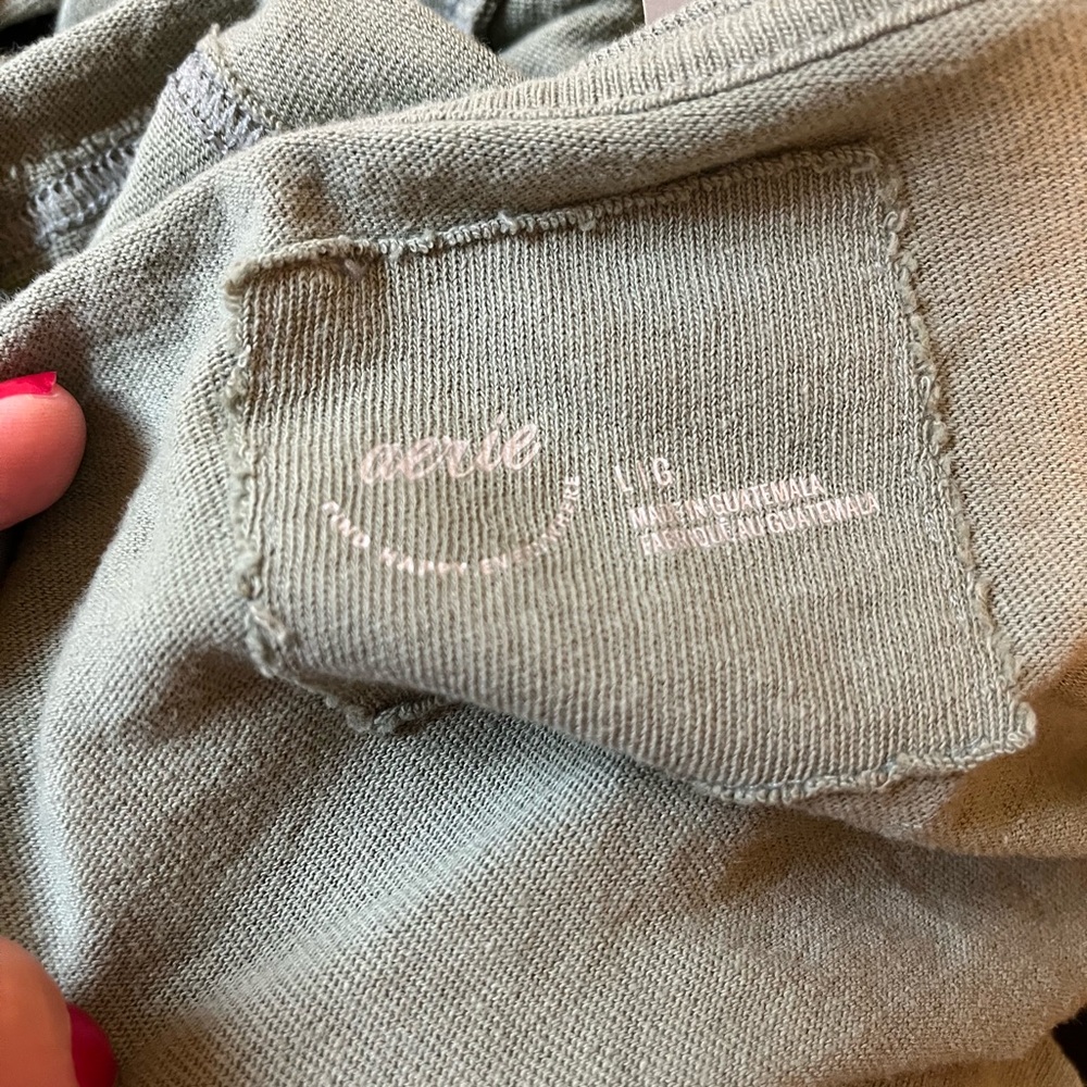 NWT Aerie Olive Short Sleeve Women's Tee - Picture 7 of 7